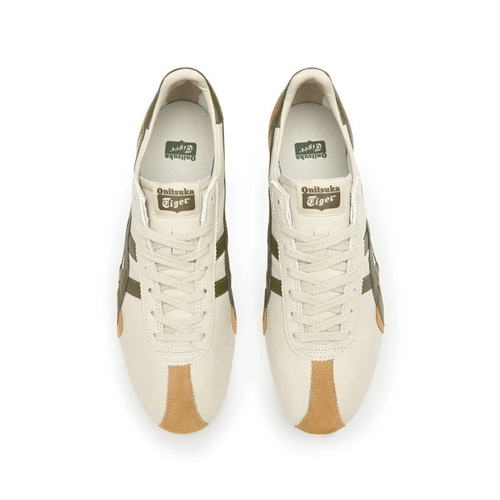 选择完美跑鞋的秘诀:亚瑟士METASPEEDSKYPARIS与OnitsukaTigerRUNSPARK全面对比助你跑出新高度!(图2)